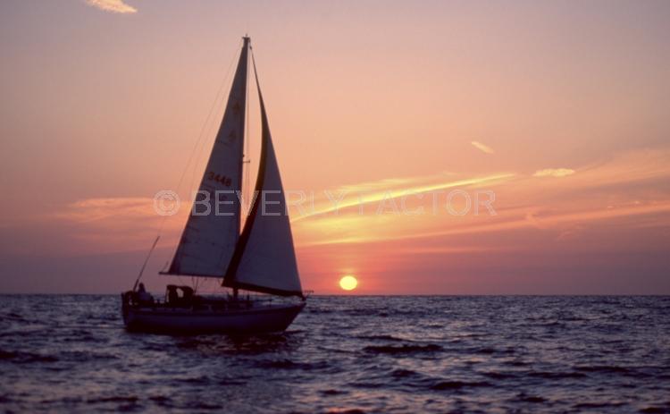 Island;dana point;Sunset;sky;sun;yellow;water;boats;colorful